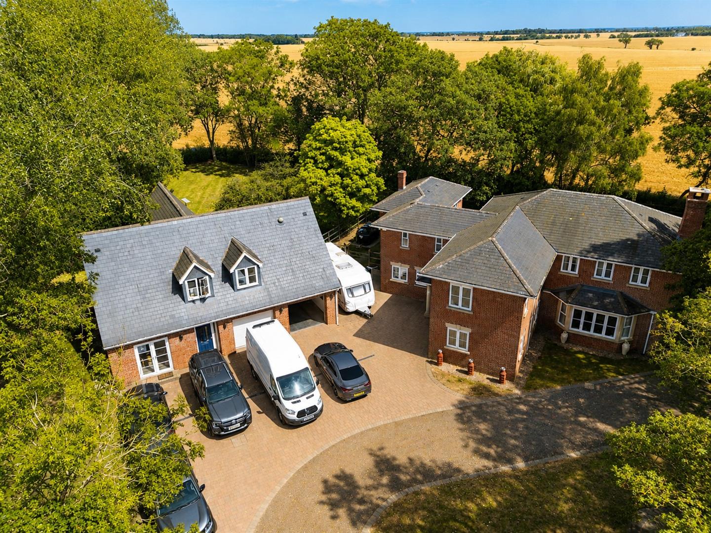 6 bed property in Keysoe Road, Bedford